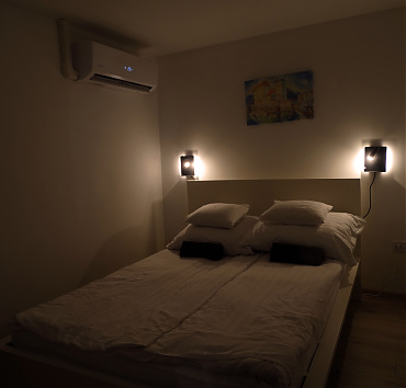 Duplaágyas hálószoba - Privátszféra. Minden szobánk légkondival szerelt.